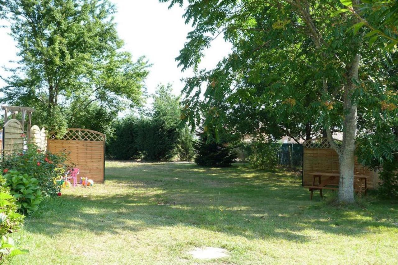 Gite Les Garbails Le Barp Екстер'єр фото